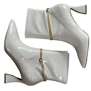 NEW Charles by Charles David Lugo Chain Stretch Booties
